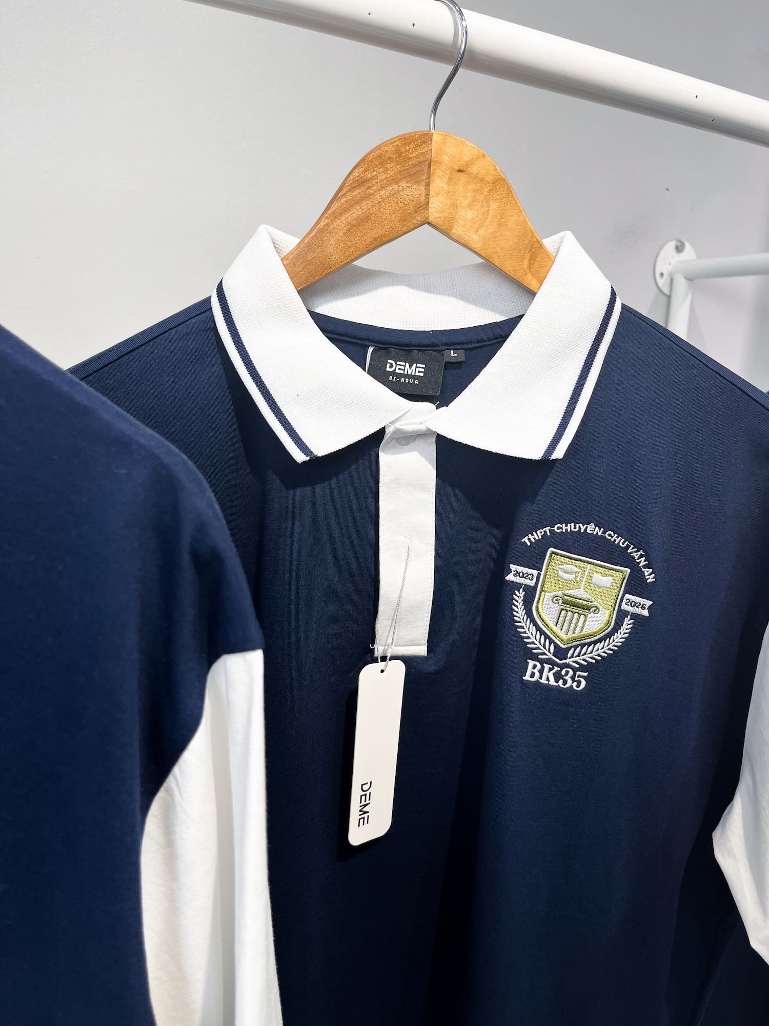 Đồng phục lớp Áo polo De-nova màu Xanh than phối cổ và tay trắng