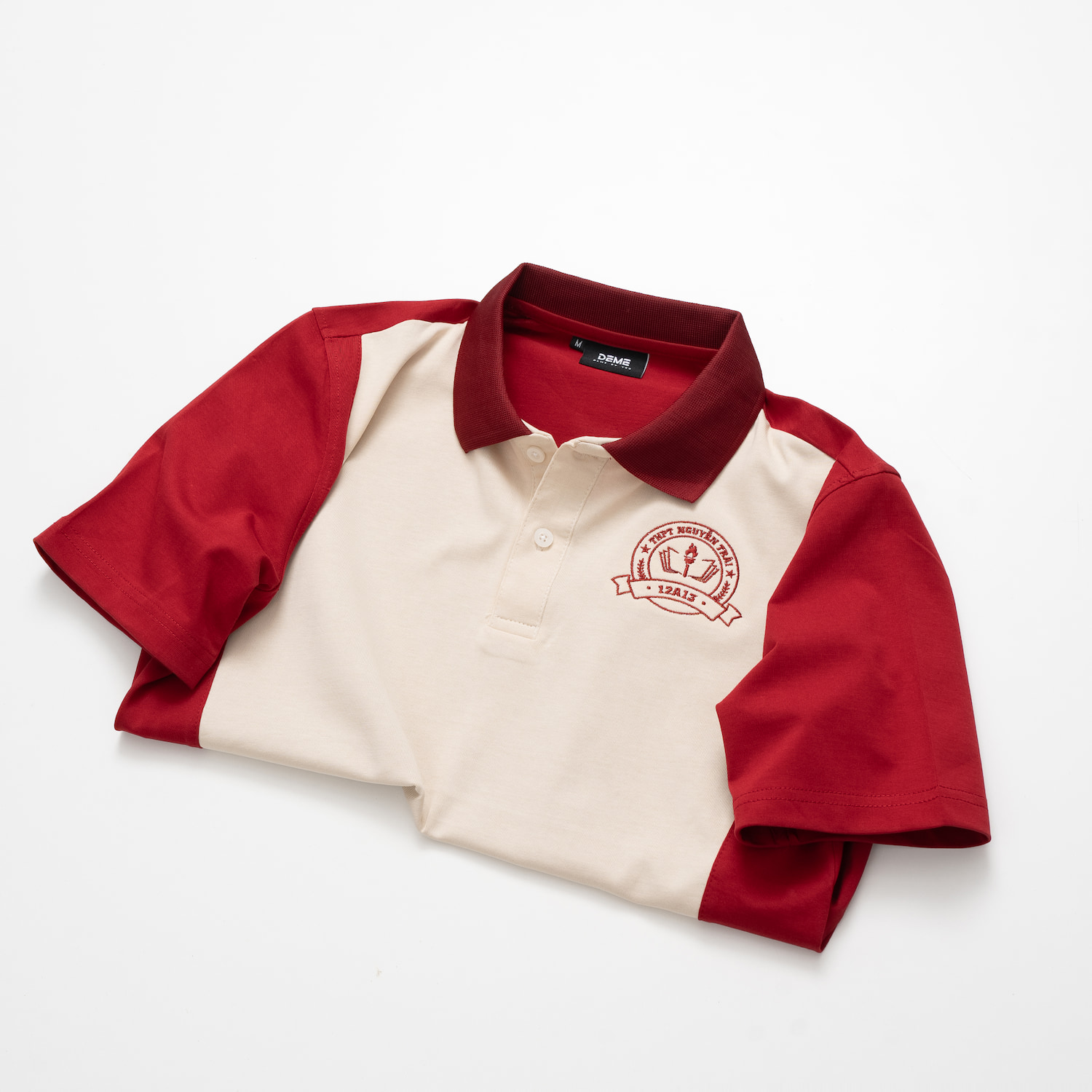 Đồng phục lớp Áo polo De-nova màu Đỏ đô phối ngực be