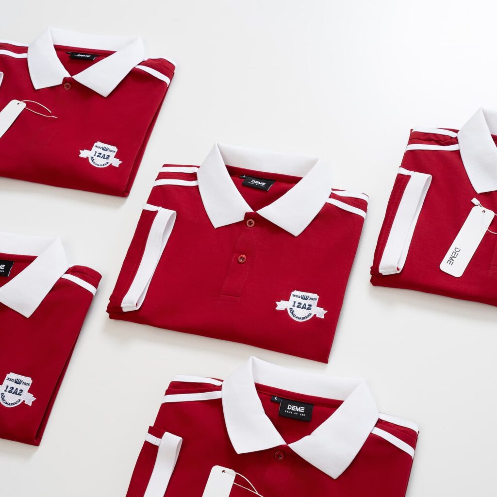 Đồng phục lớp Áo polo De-nova màu Đỏ đô phối cổ trắng