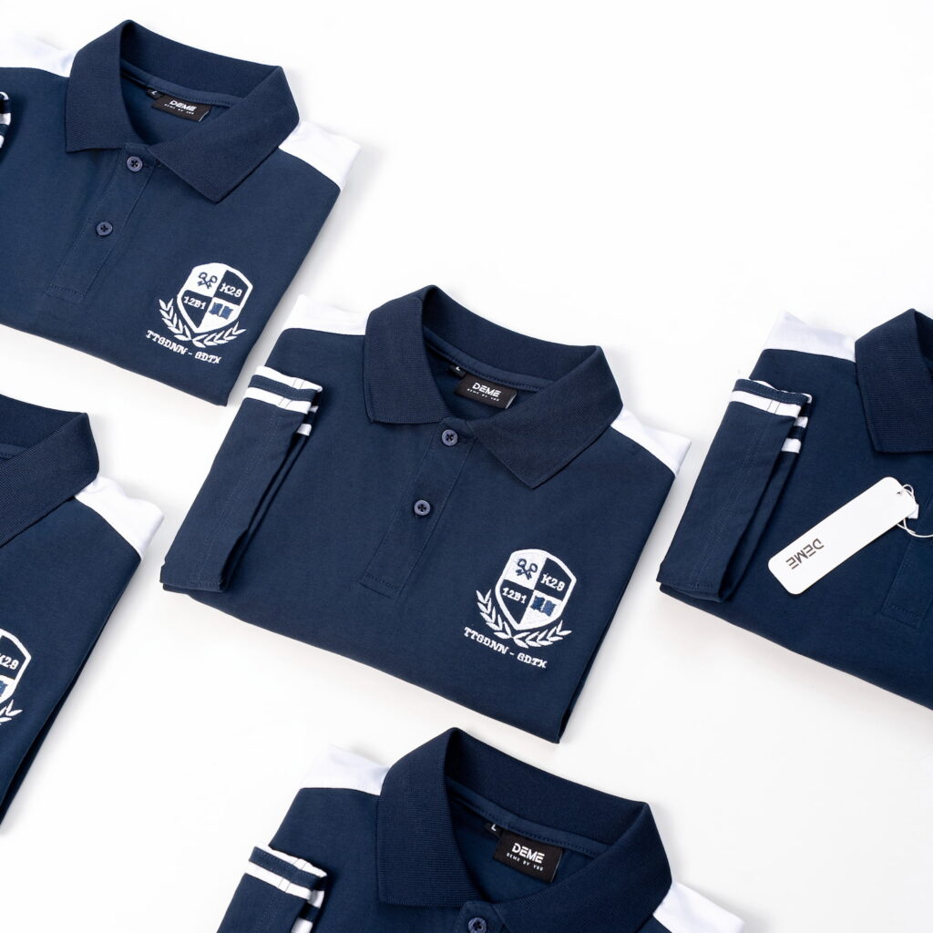 Đồng phục lớp Áo polo De-nova màu Xanh than phối vai sọc trắng